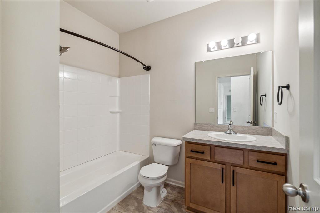 9804 Ridge Run Street, Unit 57 Howell, MI 48855 - Photo 22 of 29