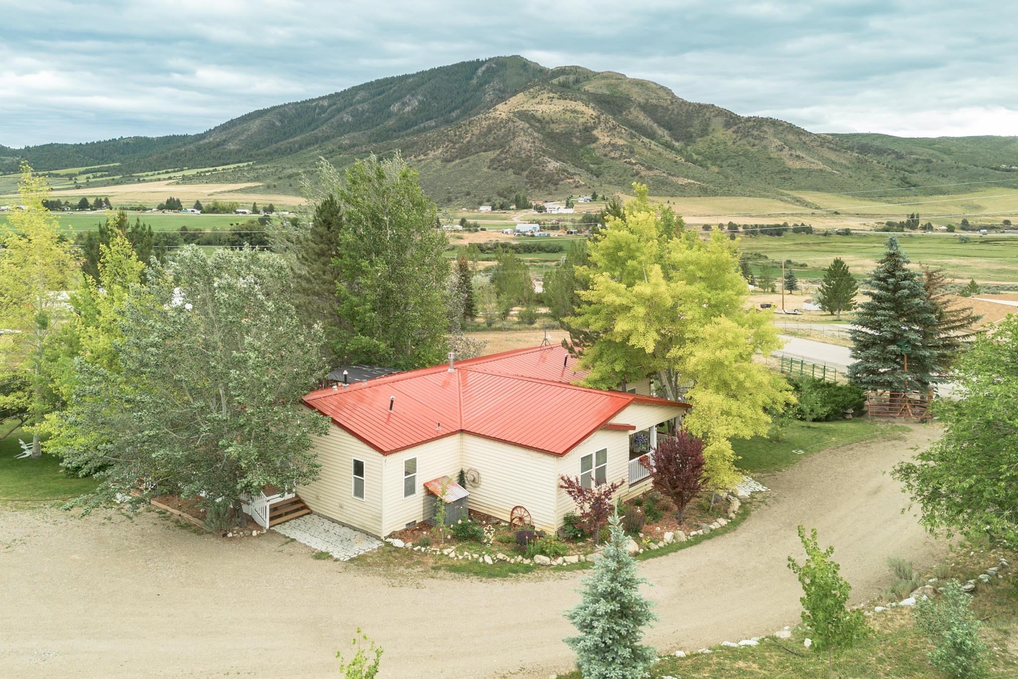 9458 South Frandsen Road Lava Hot Springs, ID 83246 - Photo 2 of 48 Gallery Image 2