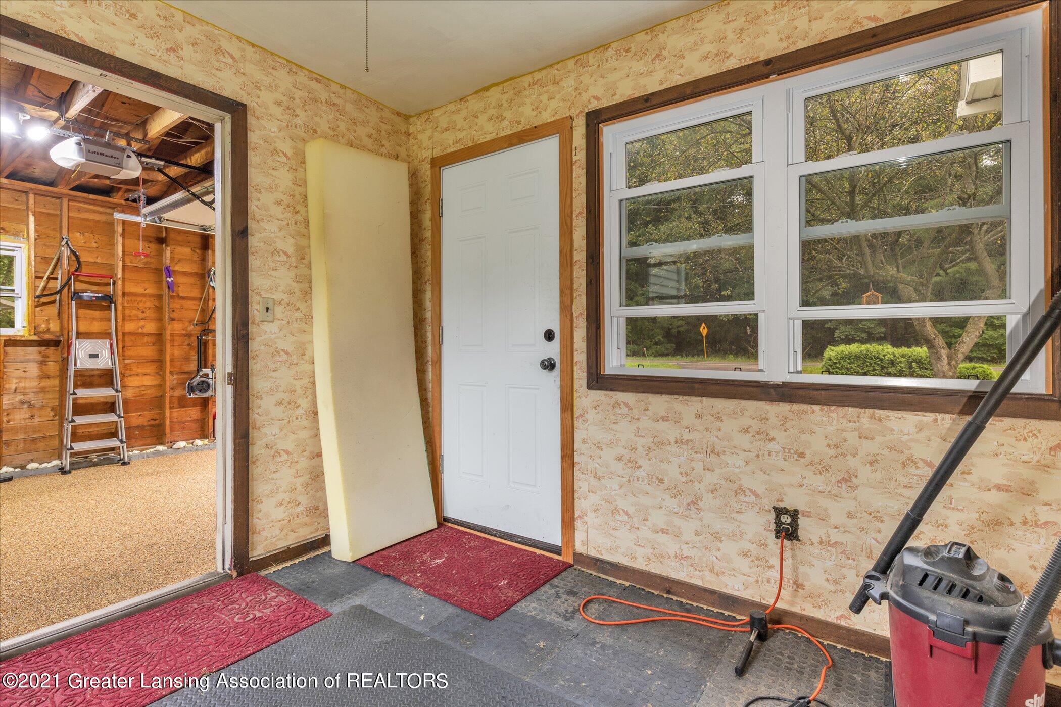 10531 Chandler Road Dewitt, MI 48820 - Photo 27 of 43 27-10531-chandler-rd-WindowStill-Real-Es