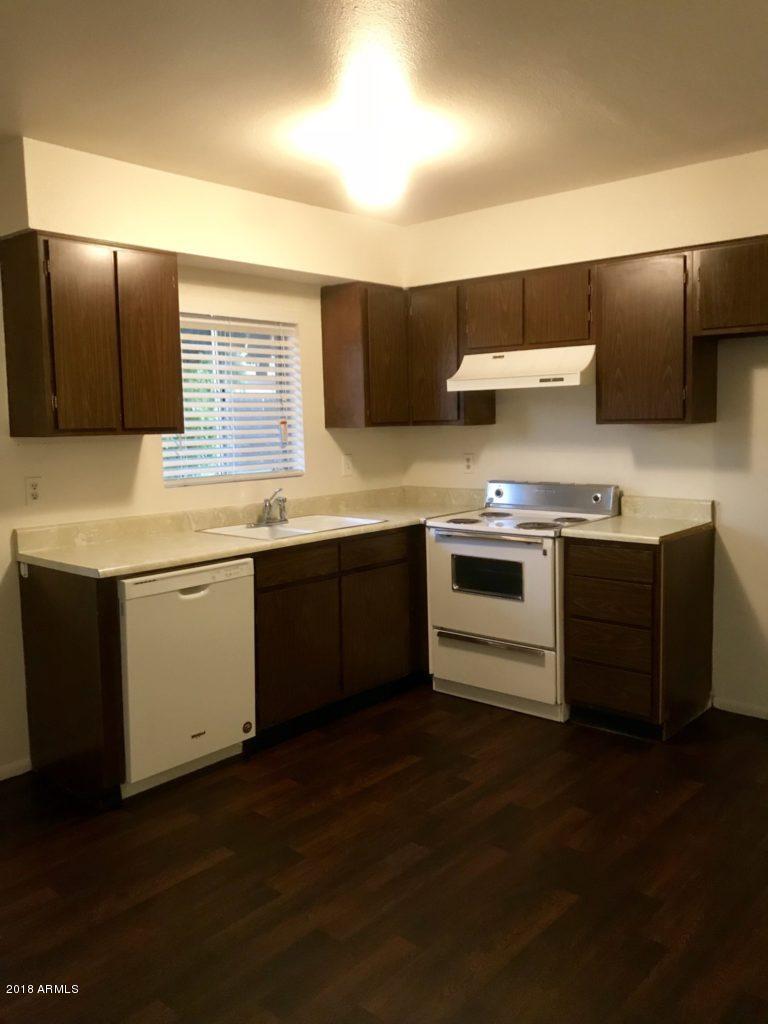 4425 West Hatcher Road Glendale, AZ 85302 - Photo 2 of 4 00A0E9F6-ED0B-42CC-A3AA-AE19B76C30A6-768