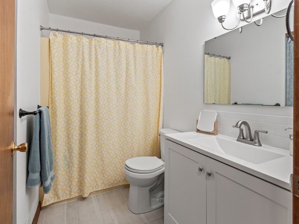 340 Sunderland Road, Unit 28 Worcester, MA 01604 - Photo 23 of 29