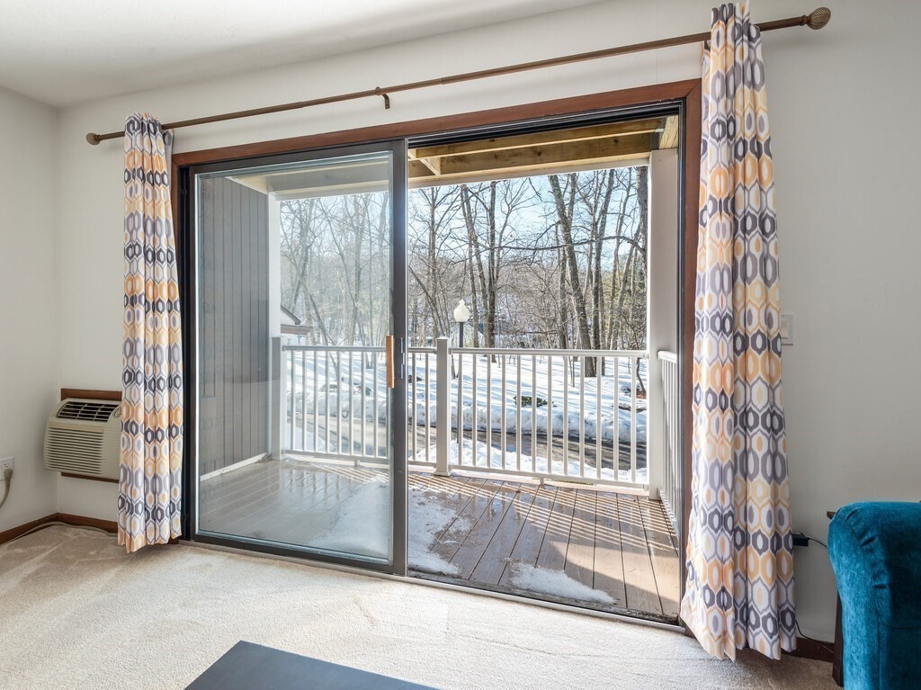 340 Sunderland Road, Unit 28 Worcester, MA 01604 - Photo 24 of 29