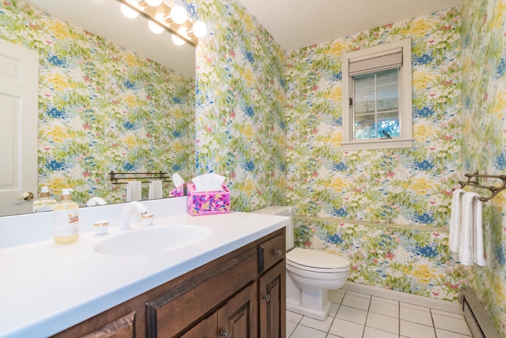 100 Hilltop Road Longmeadow, MA 01106 - Photo 28 of 42