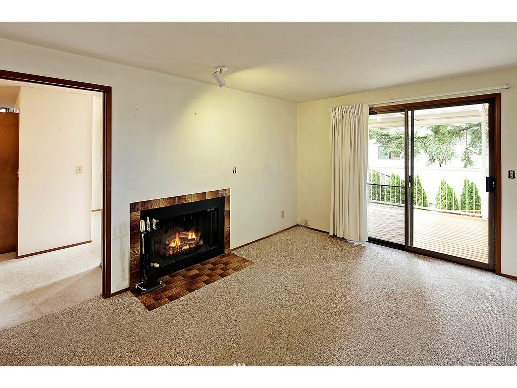10643 Northeast 154th Place Bothell, WA 98011 - Photo 7 of 15 Gallery Image 7