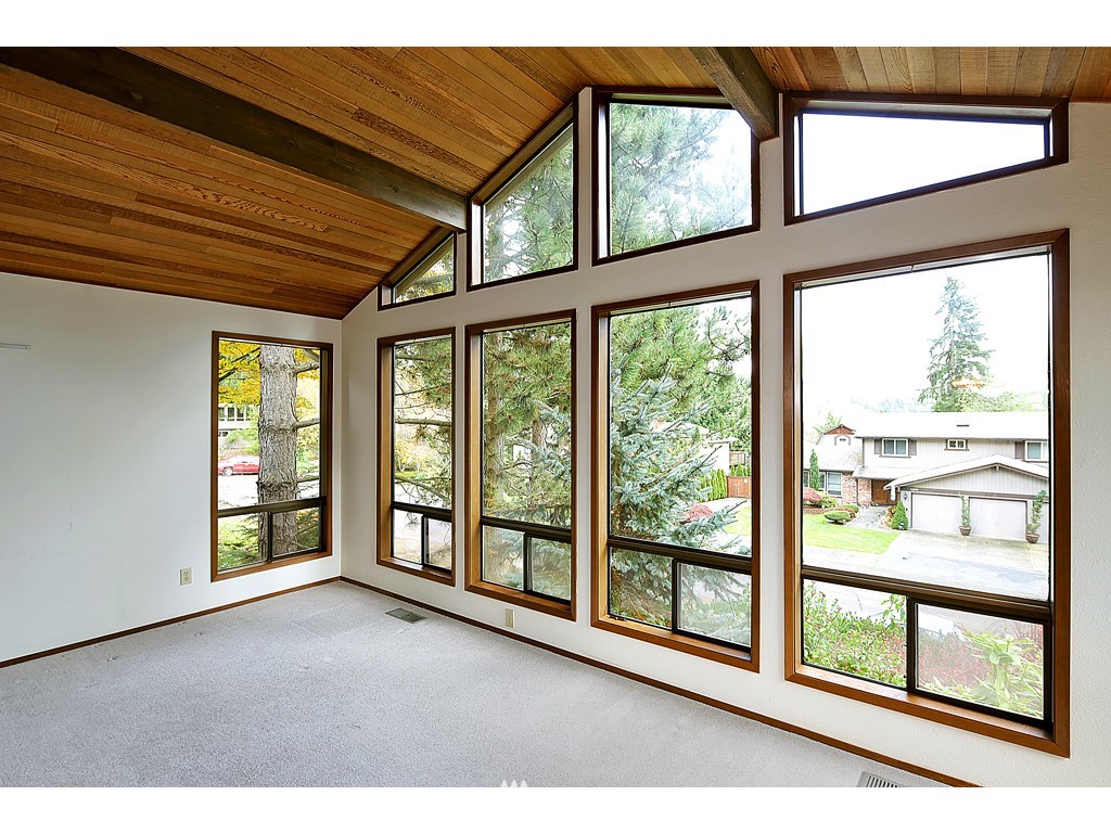 10643 Northeast 154th Place Bothell, WA 98011 - Photo 8 of 15 Gallery Image 8