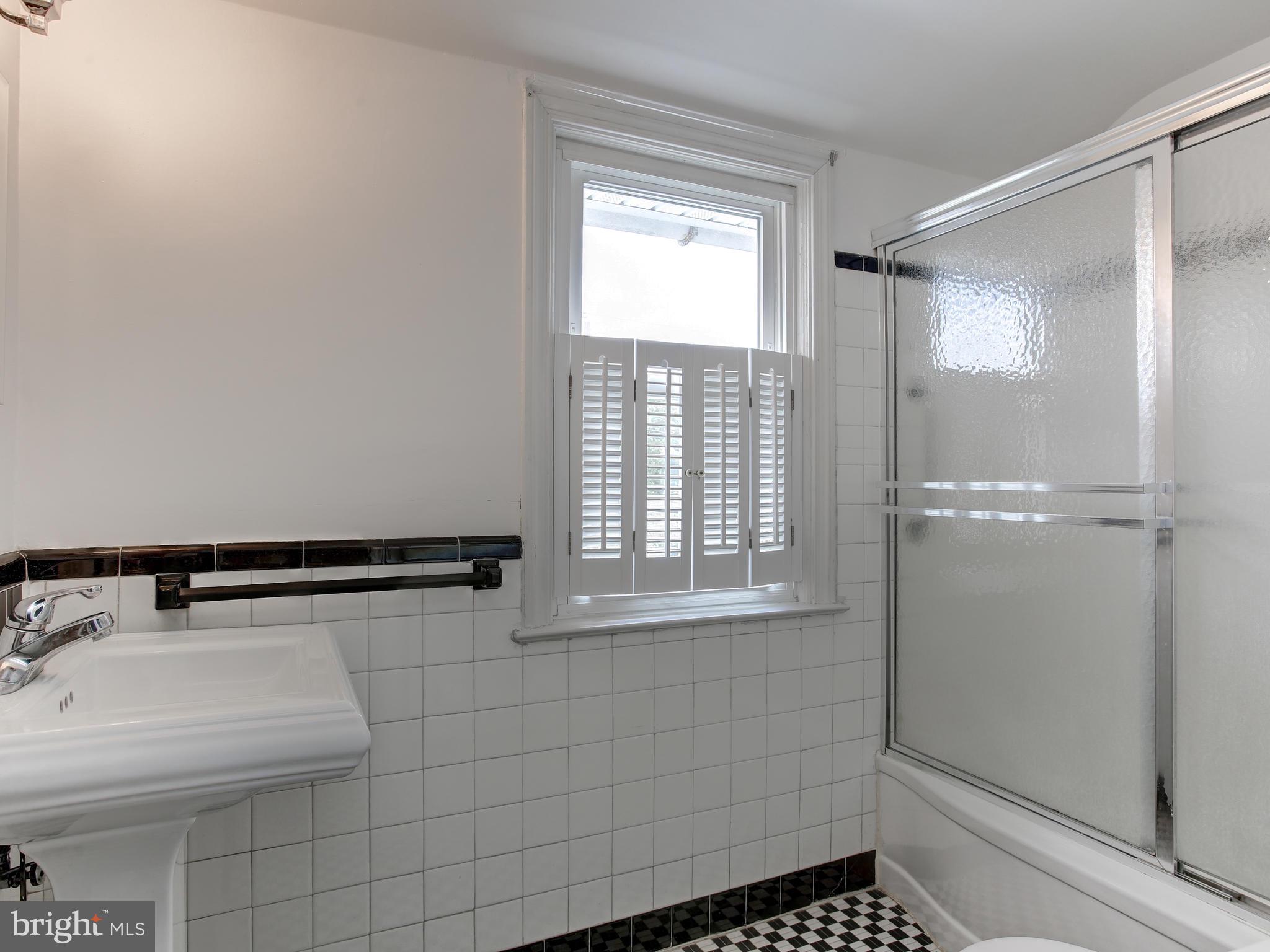 521 Achille Road Havertown, PA 19083 - Photo 18 of 24 Hall Bath