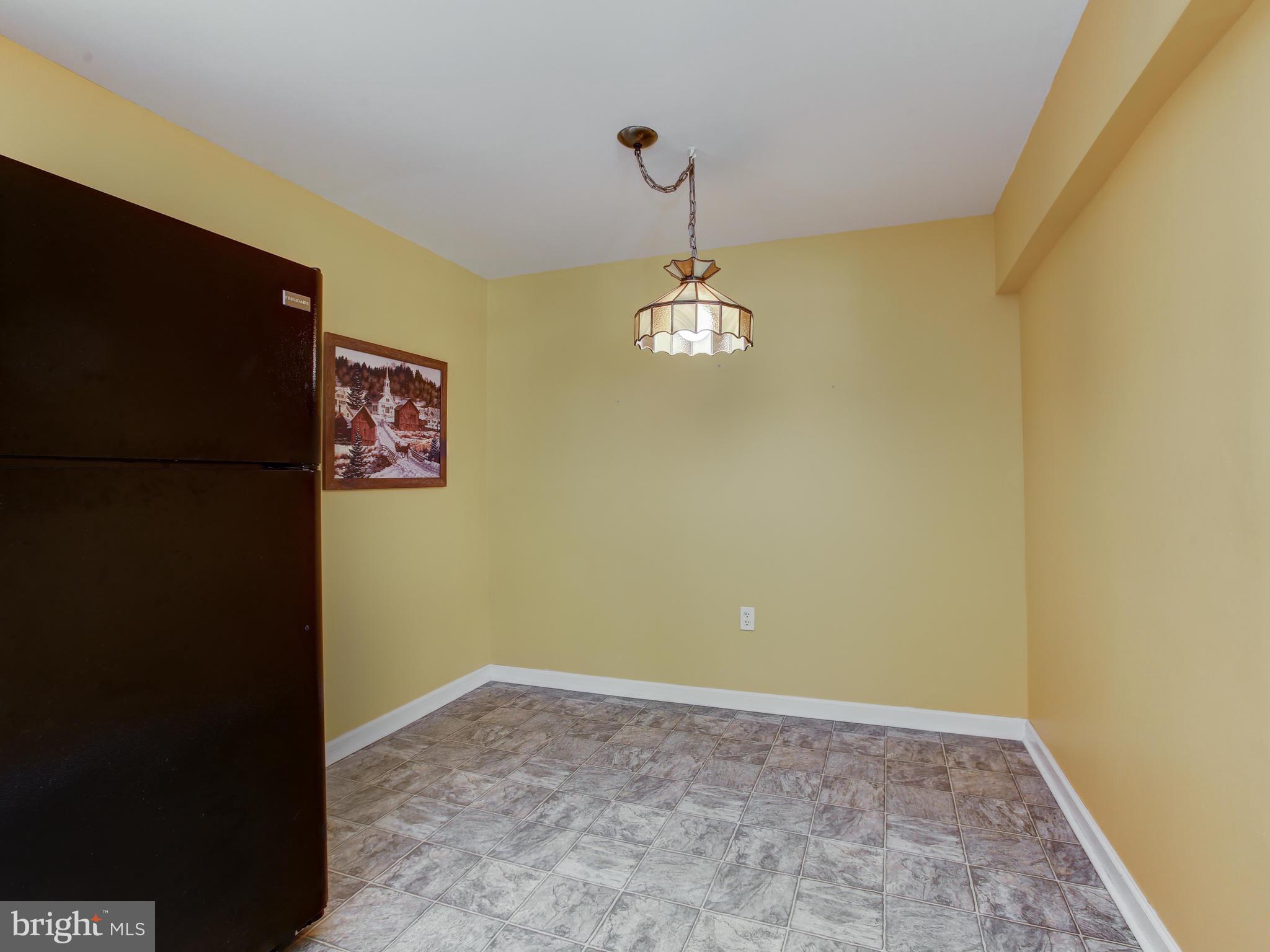 521 Achille Road Havertown, PA 19083 - Photo 10 of 24 Kitchen Breakfast Room
