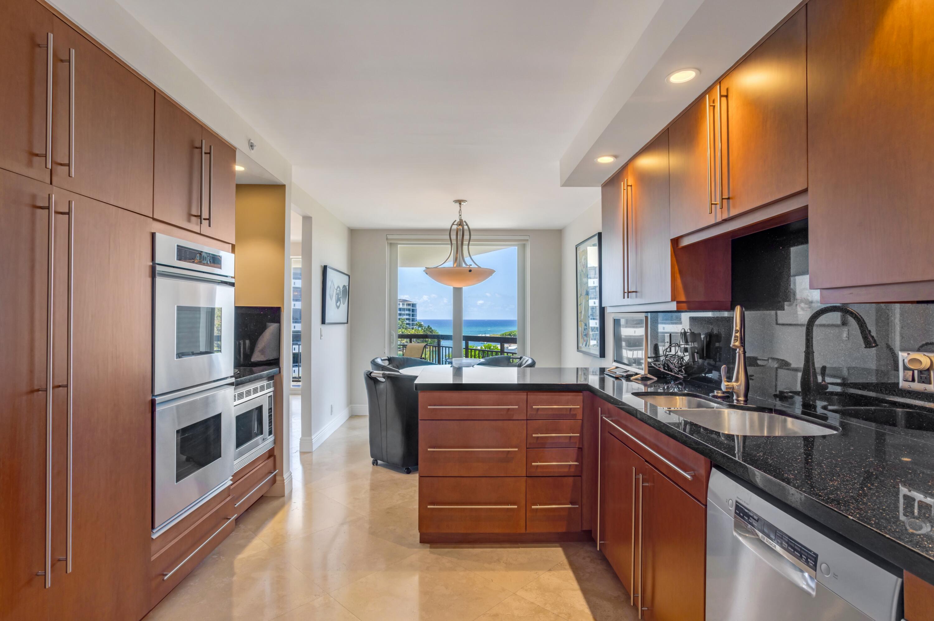 901 East Camino Real, Unit 7C Boca Raton, FL 33432 - Photo 17 of 41 KITCHEN TO BREAKFAST NOOK