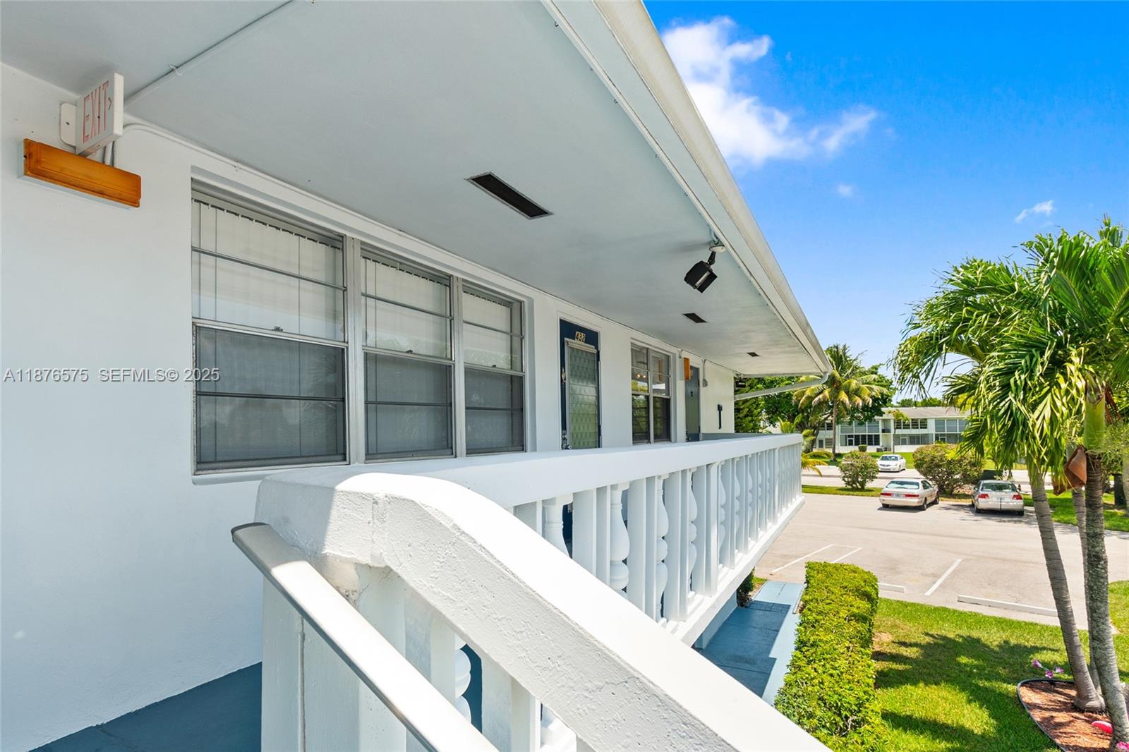 431 Markham South, Unit 431 Deerfield Beach, FL 33442 - Photo 9 of 30