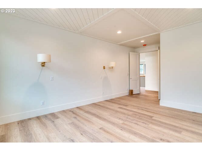 24835 Southwest Mountain Road West Linn, OR 97068 - Photo 16 of 32 Gallery Image 16