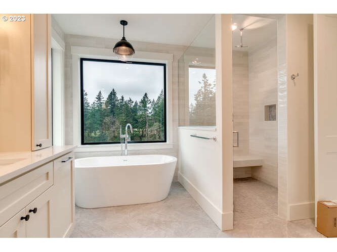 24835 Southwest Mountain Road West Linn, OR 97068 - Photo 18 of 32 Gallery Image 18