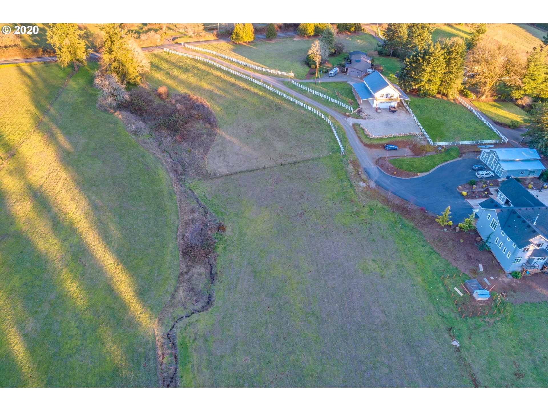 24835 Southwest Mountain Road West Linn, OR 97068 - Photo 4 of 32 Gallery Image 4