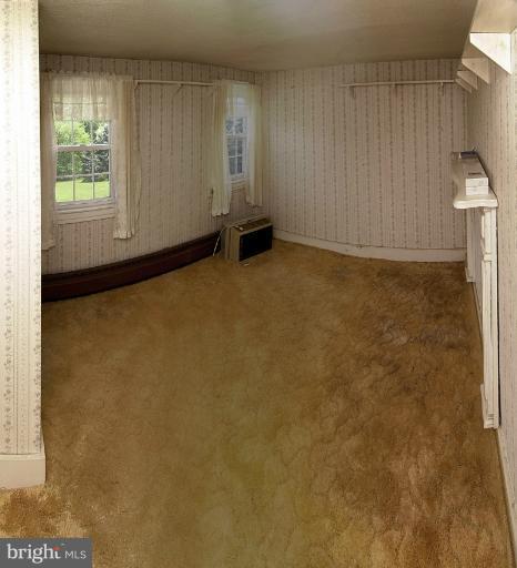 2315 Gillis Road Mount Airy, MD 21771 - Photo 7 of 30 an empty room with windows
