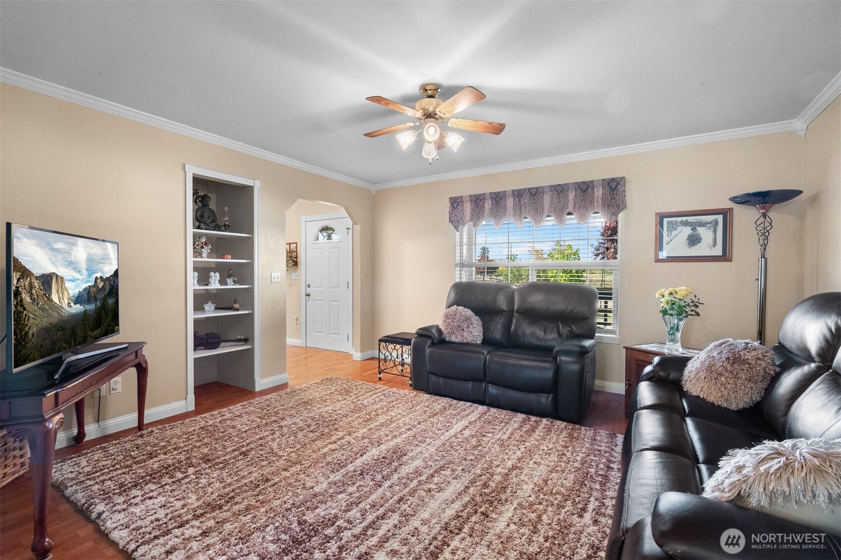14134 Morris Road Southeast Yelm, WA 98597 - Photo 7 of 39 Gallery Image 7