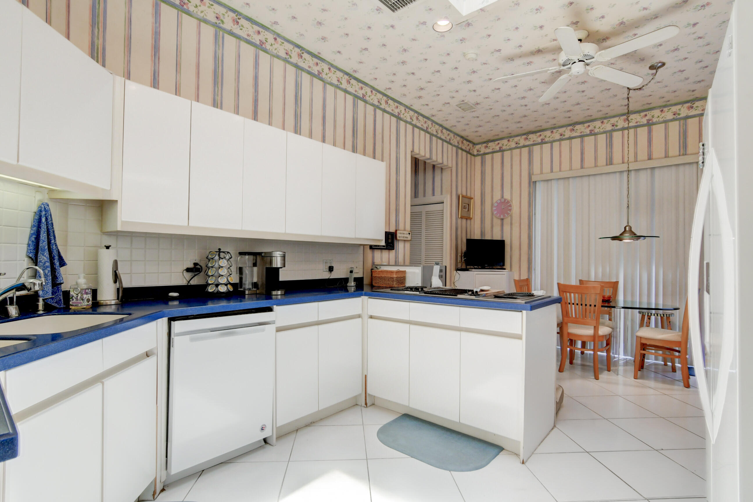 7101 Mallorca Crescent Boca Raton, FL 33433 - Photo 14 of 32 38_dsc_7558_59_60_61_62