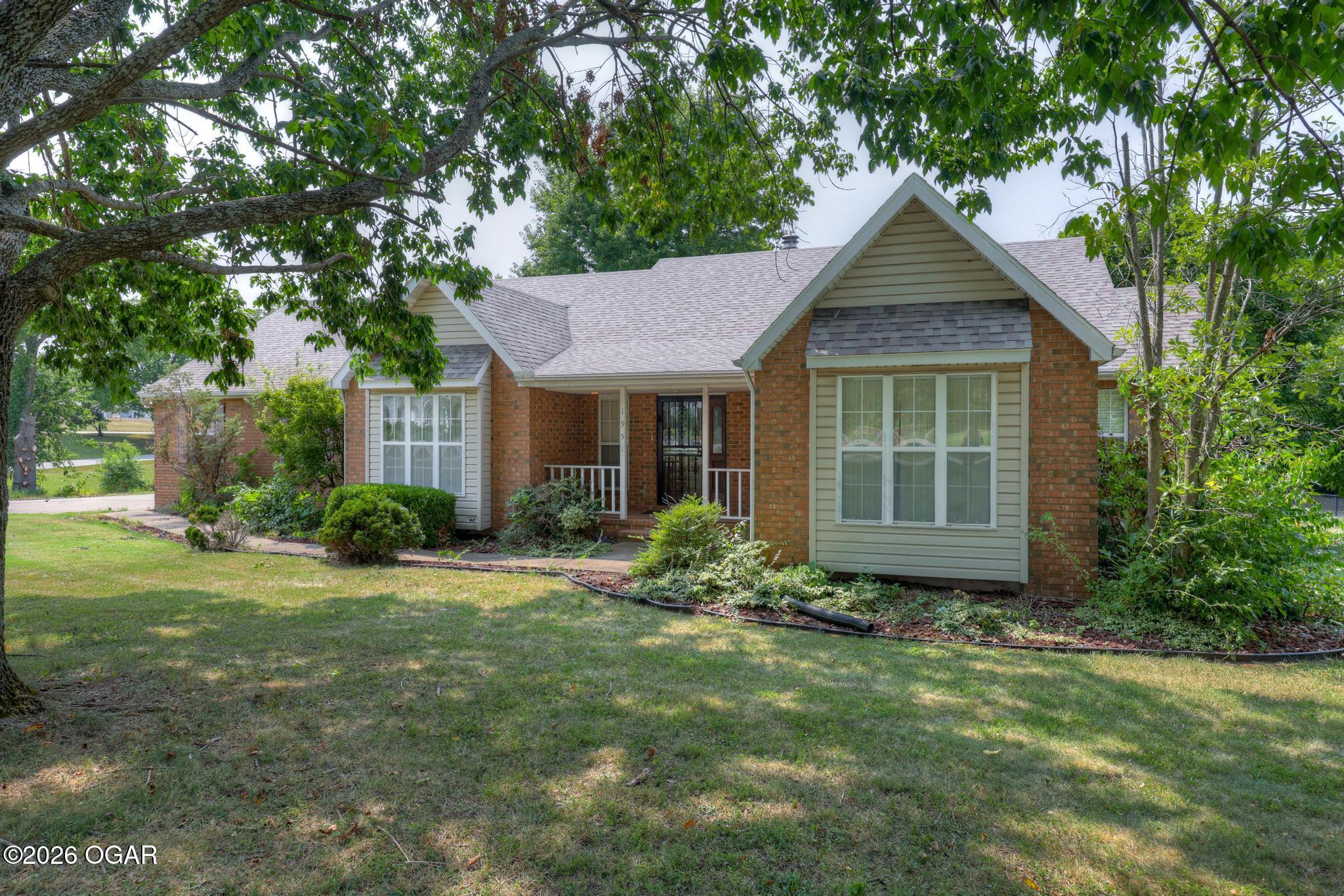 1951 Wilson Road Carthage, MO 64836 - Photo 4 of 55 Gallery Image 4