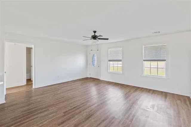 $2,000 | 1903 East Tank Farm Road, Lake Charles, LA 70607