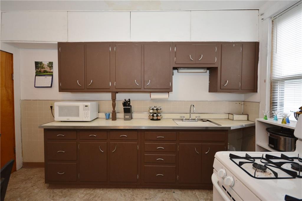 16 Spring Extension Pittsburgh, PA 15223 - Photo 8 of 20