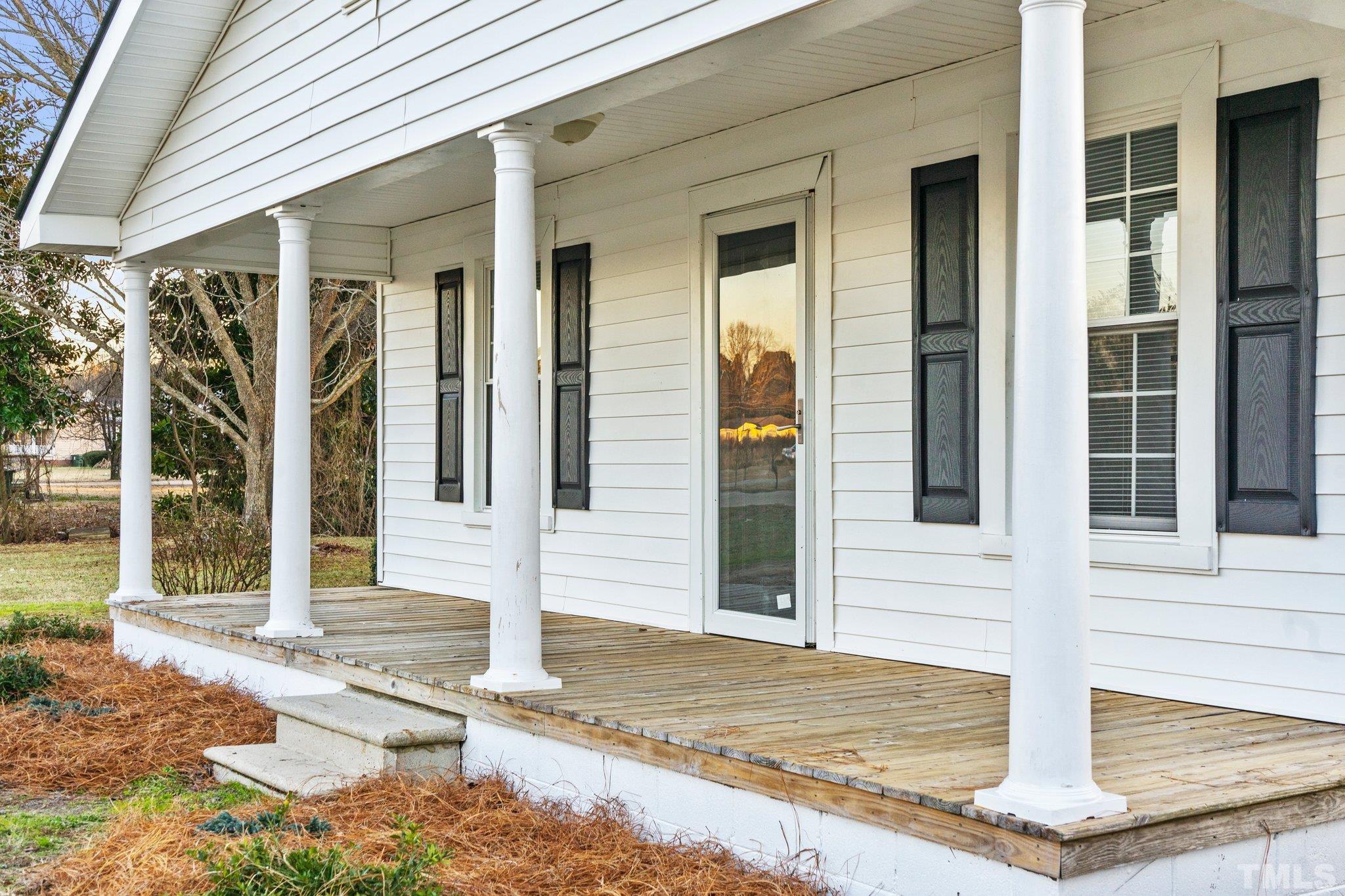 310 Lucas Road Dunn, NC 28334 - Photo 9 of 30 Gallery Image 9