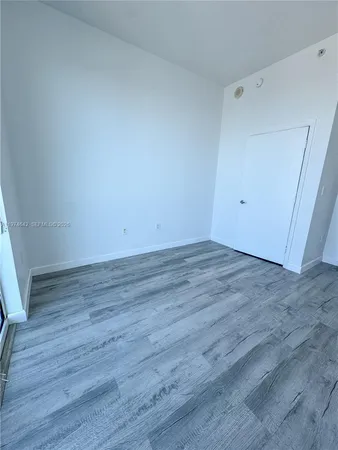 $5,600 | 1900 North Bayshore Drive, Unit 4112, Miami, FL 33132