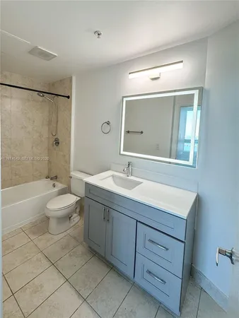 $5,600 | 1900 North Bayshore Drive, Unit 4112, Miami, FL 33132