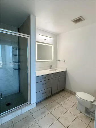 $5,600 | 1900 North Bayshore Drive, Unit 4112, Miami, FL 33132
