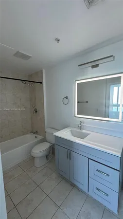 $5,600 | 1900 North Bayshore Drive, Unit 4112, Miami, FL 33132