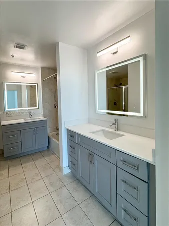 $5,600 | 1900 North Bayshore Drive, Unit 4112, Miami, FL 33132