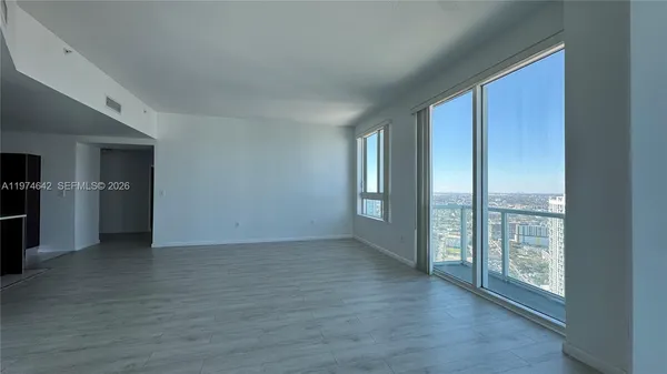 $5,600 | 1900 North Bayshore Drive, Unit 4112, Miami, FL 33132