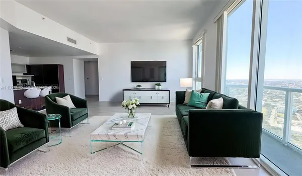 $5,600 | 1900 North Bayshore Drive, Unit 4112, Miami, FL 33132