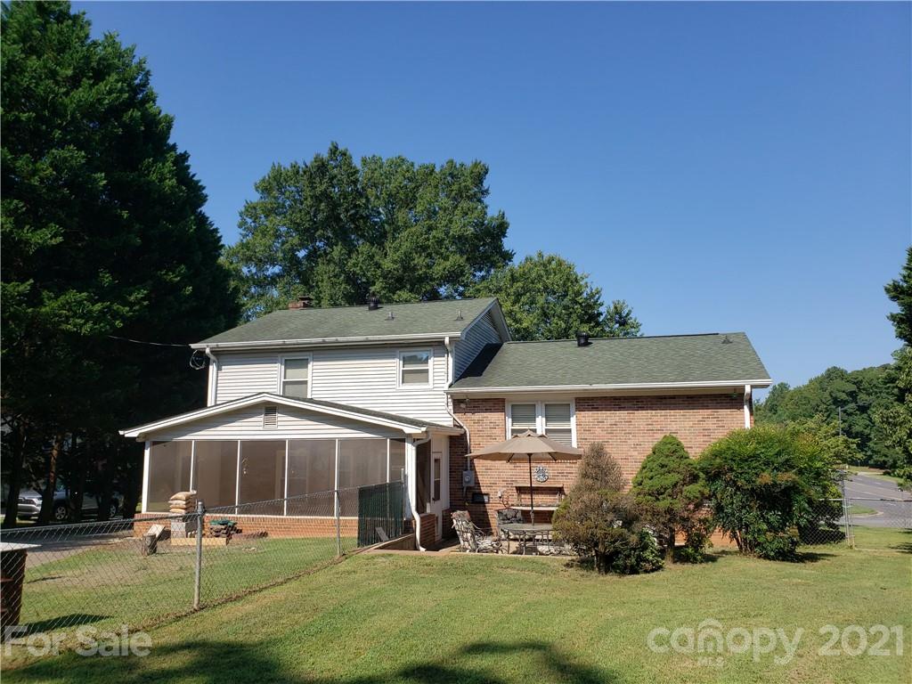 3405 Pinehill Road Rock Hill, SC 29732 - Photo 5 of 27 Gallery Image 5