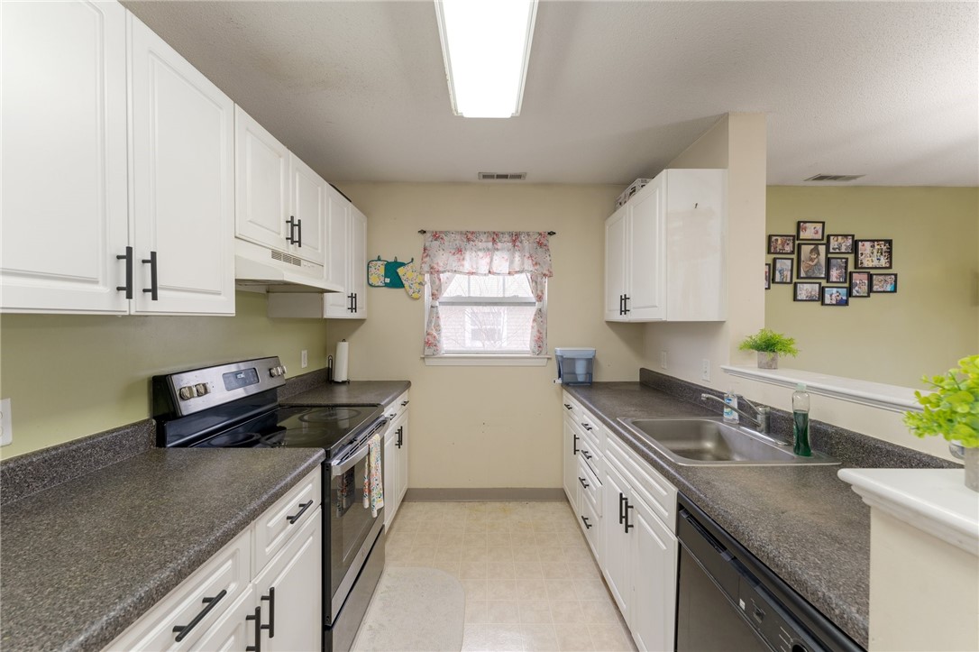 82 Mill Street, Unit 304 Woonsocket, RI 02895 - Photo 6 of 16