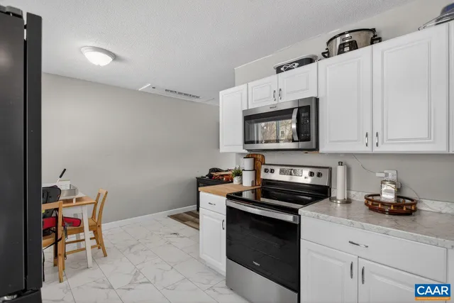 $249,900 | 273 East Riverside Drive, Timberville, VA 22853