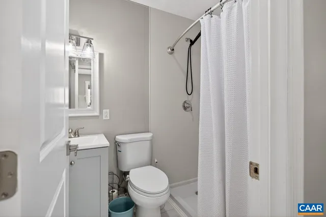 $249,900 | 273 East Riverside Drive, Timberville, VA 22853