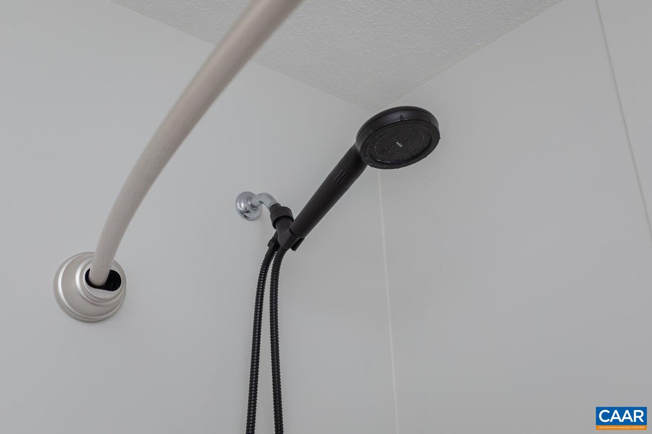 273 East Riverside Drive Timberville, VA 22853 - Photo 17 of 33