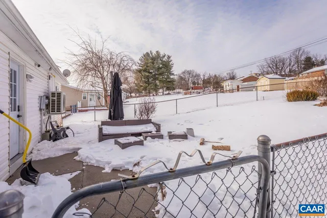 $249,900 | 273 East Riverside Drive, Timberville, VA 22853