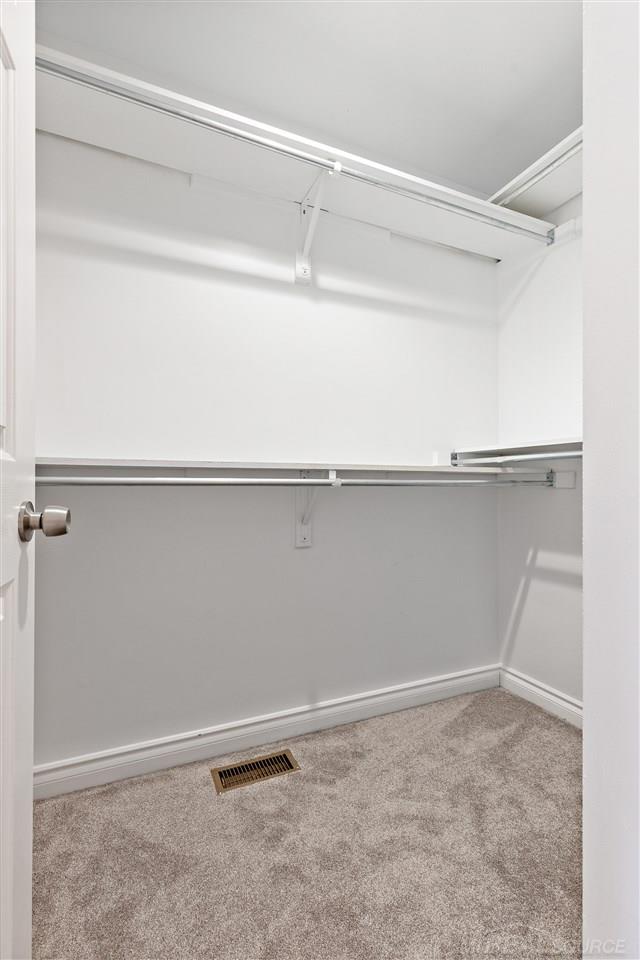 1158 Rochelle Park Drive Rochester, MI 48309 - Photo 48 of 59 50024789-49.JPG