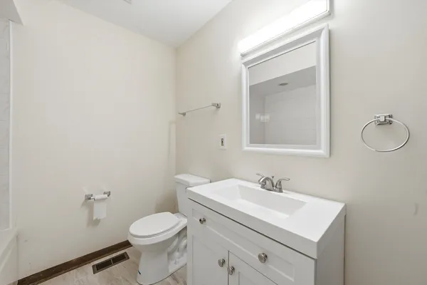 $245,900 | 831 Violet Lane, Matteson, IL 60443