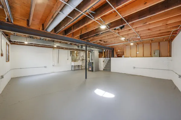 $245,900 | 831 Violet Lane, Matteson, IL 60443