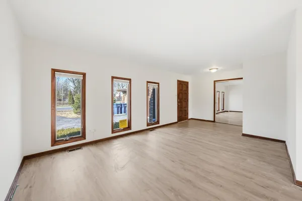 $245,900 | 831 Violet Lane, Matteson, IL 60443