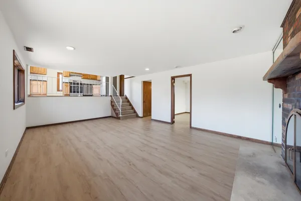 $245,900 | 831 Violet Lane, Matteson, IL 60443