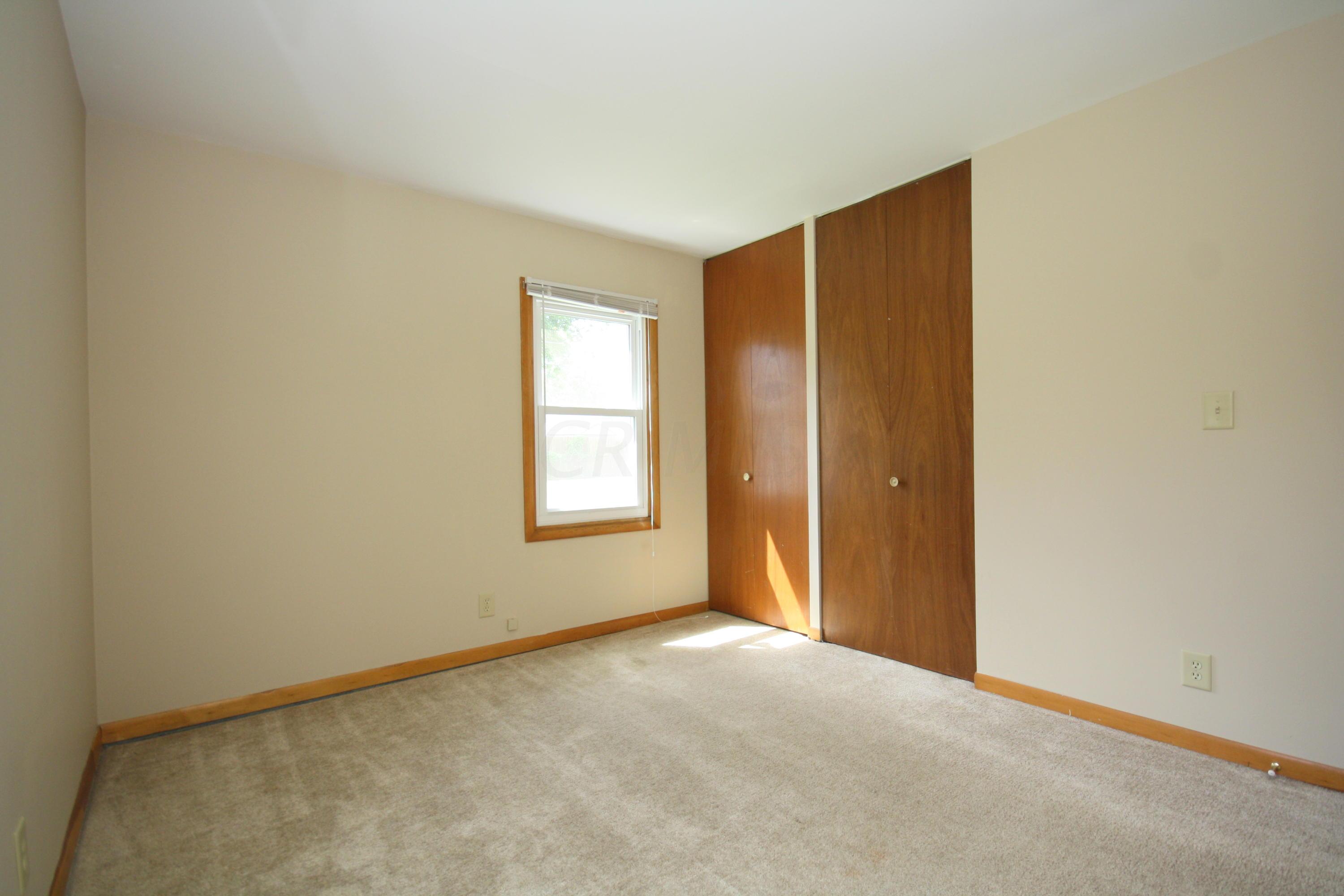 503 Lombard Road Columbus, OH 43228 - Photo 12 of 22 Gallery Image 12