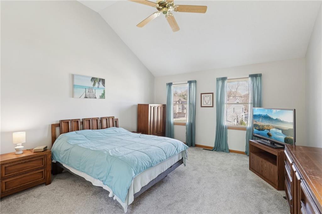 365 Cobblestone Circle McKees Rocks, PA 15136 - Photo 20 of 44