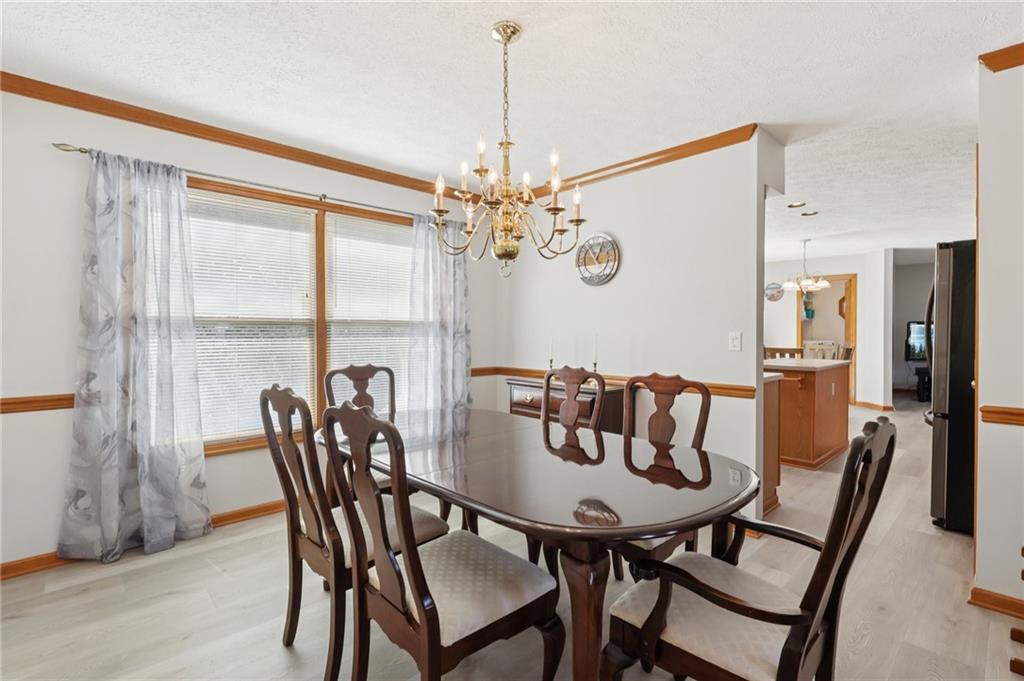 365 Cobblestone Circle McKees Rocks, PA 15136 - Photo 7 of 44