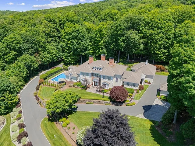 $1,995,000 | 6 Hilltop Park, Wilbraham, MA 01095