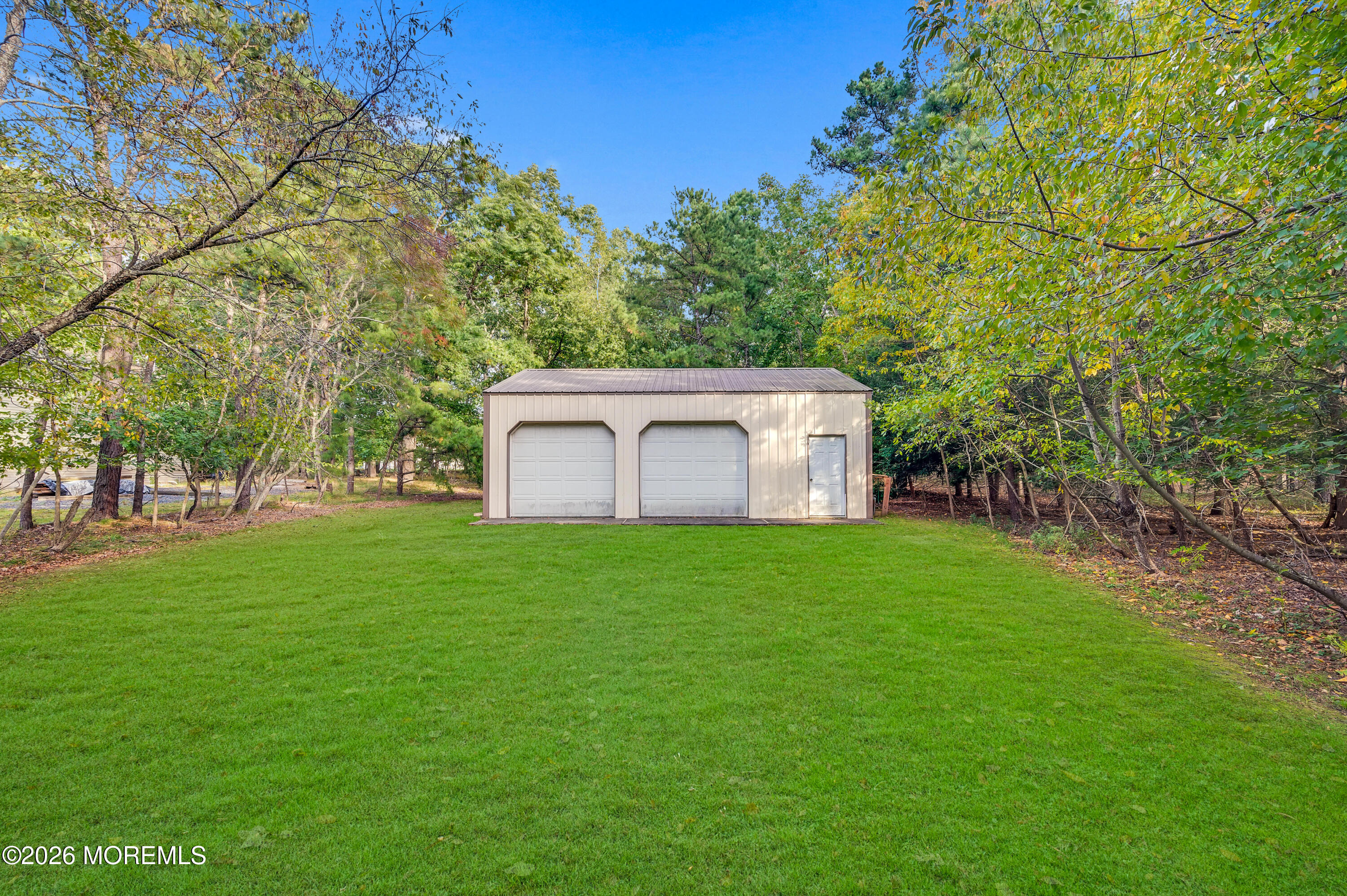 165 Sams Road Jackson, NJ 08527 - Photo 32 of 48 Garage 1