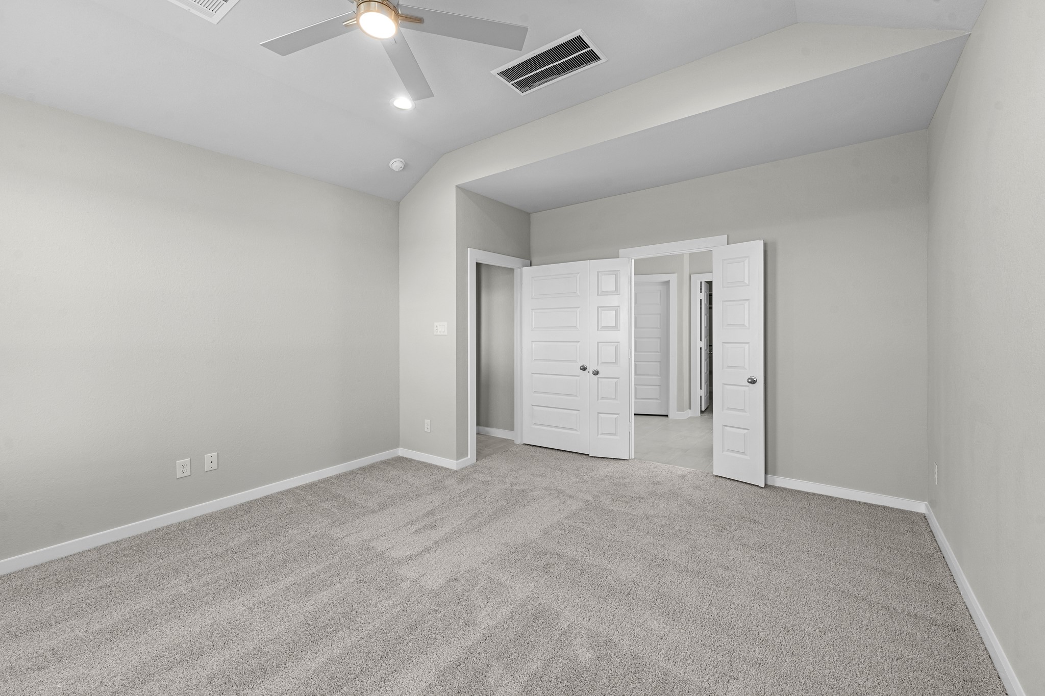 607 Yard Master Trail Rosharon, TX 77583 - Photo 10 of 31