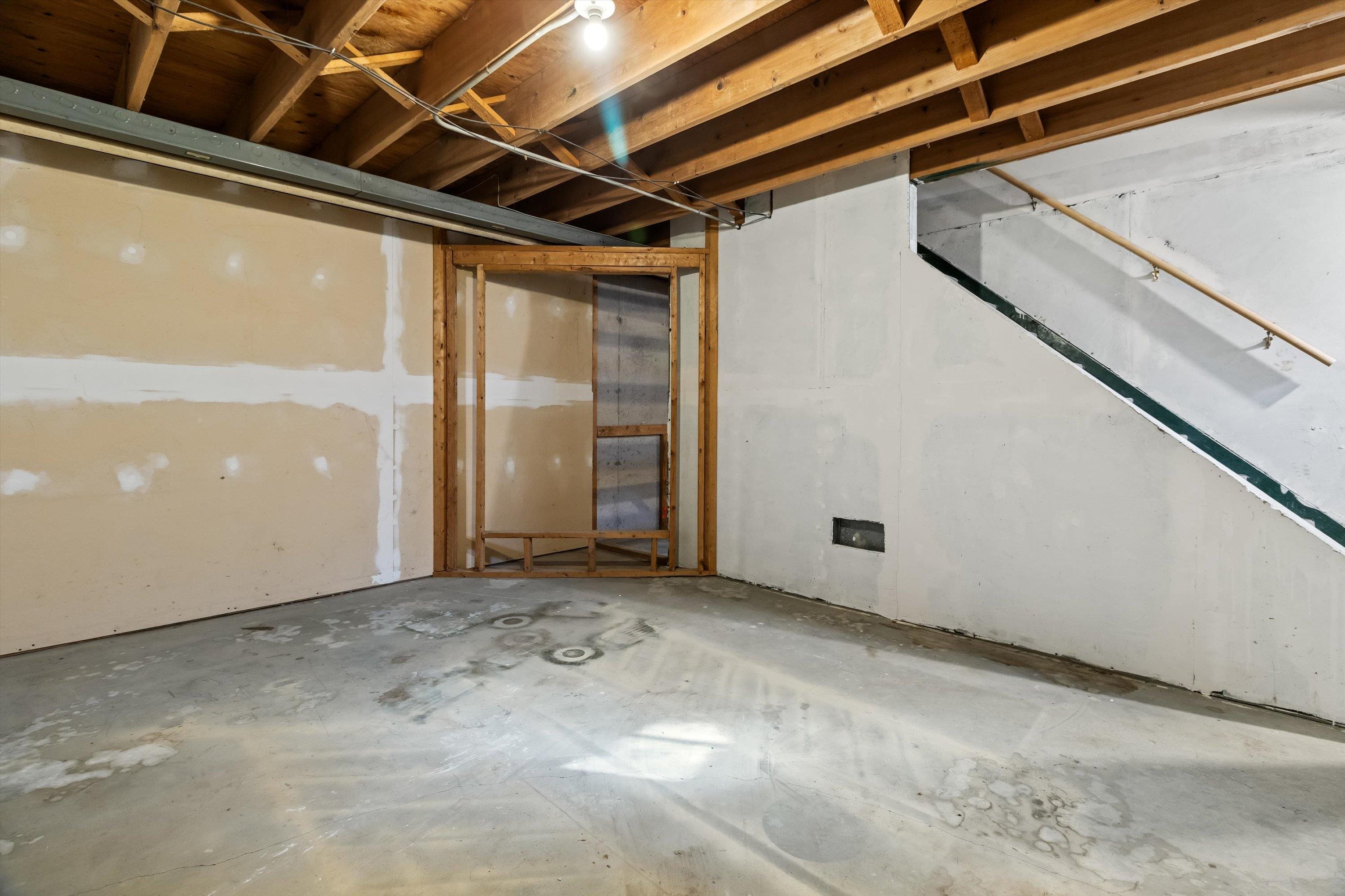 442 East Bluff Madison, WI 53704 - Photo 17 of 22