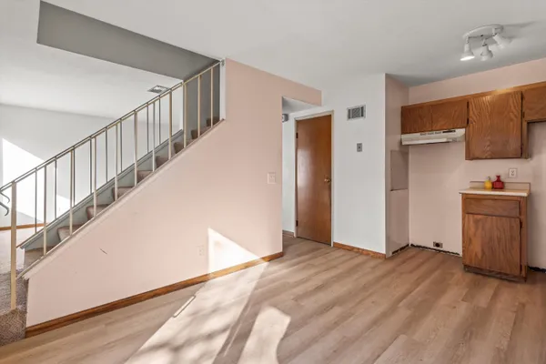 $160,000 | 442 East Bluff, Madison, WI 53704