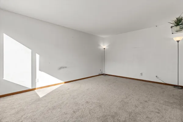 $160,000 | 442 East Bluff, Madison, WI 53704